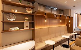 Far East Village Hotel Osaka, Honmachi